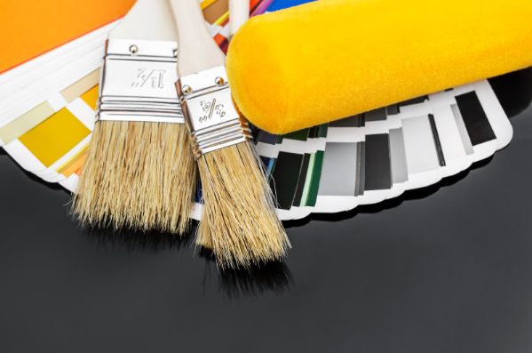 Brushes (paint edger brush and angle brushes) 