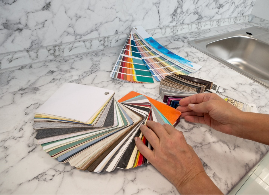 Choosing Colors for Small or Dark Kitchens